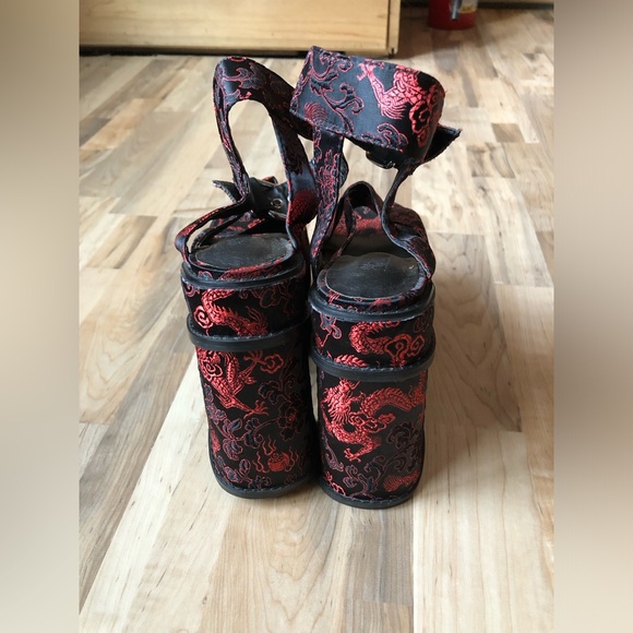 Platform Heels - Picture 6 of 9